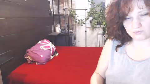 Snapshot of cutemoan chatting on March 2025 10:26:01 PM Rita online show from March 2025 10:26:01 PM