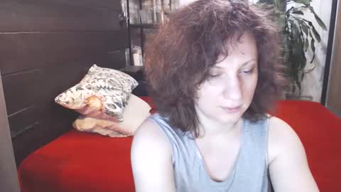 Snapshot of cutemoan chatting on September 2025 09:48:01 PM Rita online show from September 2025 09:48:01 PM