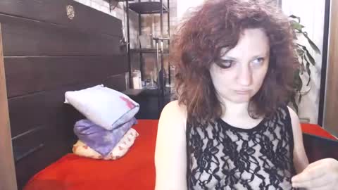 Snapshot of cutemoan chatting on September 2025 09:49:02 PM Rita online show from September 2025 09:49:02 PM