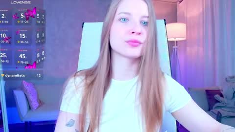 Snapshot of cutemousee chatting on April 2026 10:29:01 AM Rina online show from April 2026 10:29:01 AM