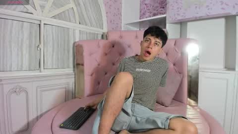 cutenaked_ online show from December 2025 11:07:01 AM