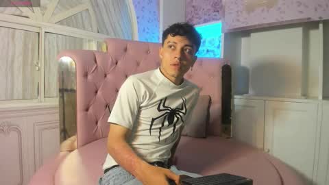 cutenaked_ online show from January 2026 11:23:02 AM