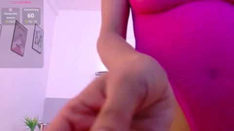 cutepetitee online show from February 2026 07:32:02 PM