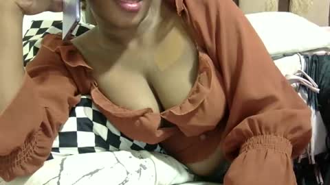 cutermilly online show from December 2024 09:17:02 AM