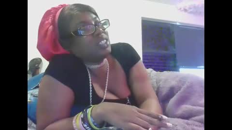 mary mack online show from November 2025 08:30:01 PM