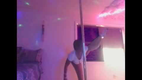 mary mack online show from December 2025 04:59:02 PM