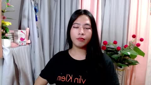 Snapshot of cutestgurl_ chatting on December 2025 07:43:01 PM cute online show from December 2025 07:43:01 PM