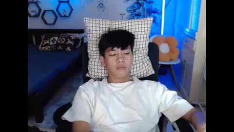 Neil Taylor online show from December 2025 08:21:02 AM