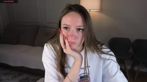 Snapshot of cutie_naughty_girl chatting on June 2026 08:17:02 AM Kate online show from June 2026 08:17:02 AM