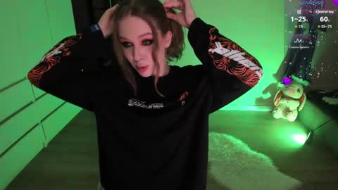 Kira online show from April 2026 02:15:02 PM