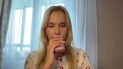 Snapshot of cutiee_chloe chatting on April 2026 07:47:02 AM Chloe online show from April 2026 07:47:02 AM