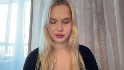 Snapshot of cutiee_chloe chatting on May 2026 05:25:03 AM Chloe online show from May 2026 05:25:03 AM
