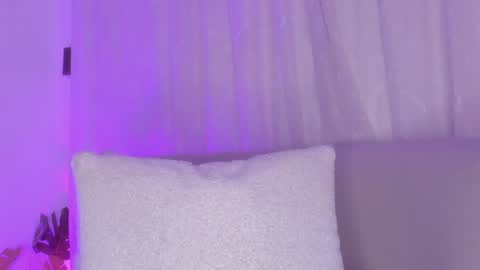 Hannah online show from April 2026 07:07:02 PM