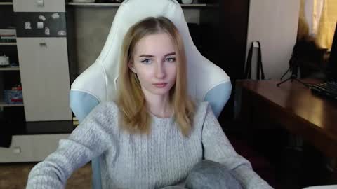 Cutti Crystal online show from October 2025 08:57:02 AM