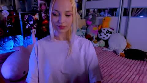 Nora online show from September 2025 08:41:01 PM