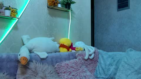 Snapshot of cuttiebunny chatting on May 2026 11:34:04 PM cuttiebunny online show from May 2026 11:34:04 PM