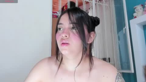Snapshot of cuty_sexy_hotxx chatting on June 2026 11:42:02 AM LIZETH online show from June 2026 11:42:02 AM