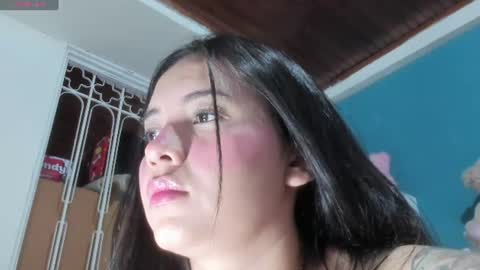 Snapshot of cuty_sexy_hotxx chatting on June 2026 11:45:02 AM LIZETH online show from June 2026 11:45:02 AM