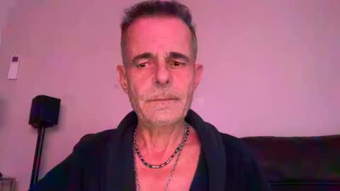 Snapshot of cwaddle chatting on January 2025 03:40:01 PM cwaddle online show from January 2025 03:40:01 PM