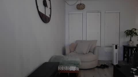 Snapshot of cwbym chatting on December 2025 06:53:02 AM cwbym online show from December 2025 06:53:02 AM