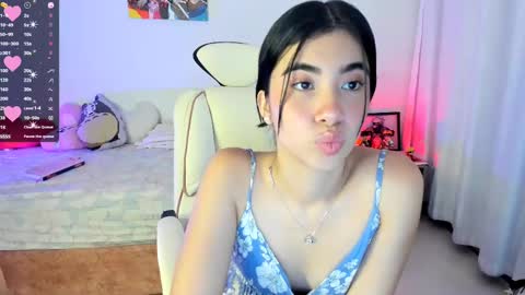 Liz online show from March 2025 10:28:02 PM