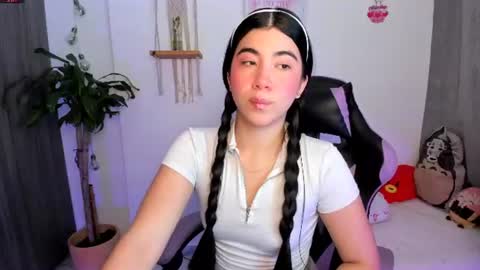 Snapshot of cyber_lizz chatting on June 2026 10:40:02 PM Liz online show from June 2026 10:40:02 PM