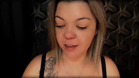 Snapshot of cyberdomme chatting on February 2025 12:33:01 AM Full time mean bitch. online show from February 2025 12:33:01 AM