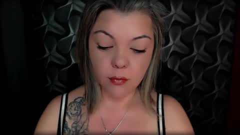 Snapshot of cyberdomme chatting on March 2025 11:16:02 PM Full time mean bitch. online show from March 2025 11:16:02 PM