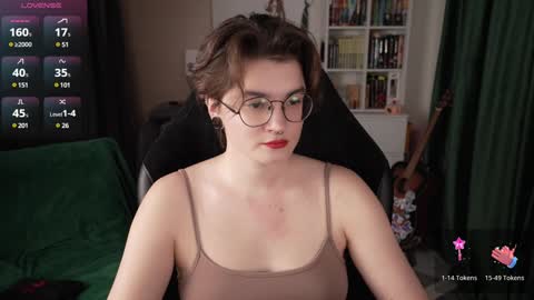 Helen Blossom online show from December 2024 07:43:02 PM