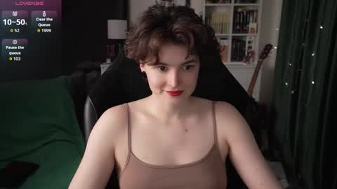 Helen Blossom online show from October 2025 08:08:01 PM