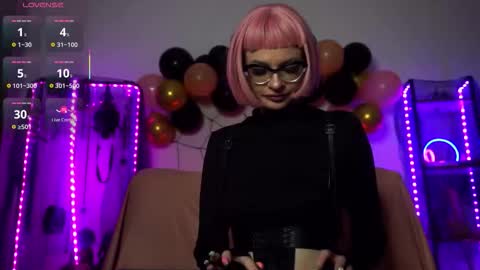 Lily Goddess online show from October 2025 11:43:01 PM