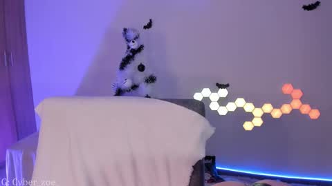  cyber zoe   online show from December 2025 06:25:01 PM