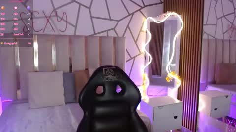 cyrus_tay online show from March 2026 12:31:01 PM