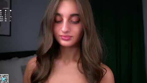 Isabella online show from November 2025 01:08:02 AM