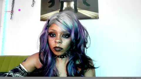 Snapshot of d00m4d00dz chatting on June 2026 10:47:02 PM nerdyhotgoth online show from June 2026 10:47:02 PM