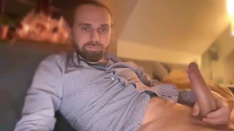 Snapshot of d0n_gi0vanni chatting on December 2024 07:22:02 PM d0n_gi0vanni online show from December 2024 07:22:02 PM