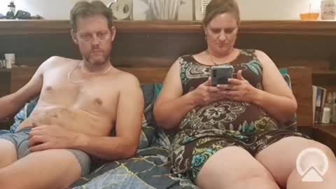 Snapshot of d4p_couple chatting on December 2024 08:07:02 PM Deb peter online show from December 2024 08:07:02 PM