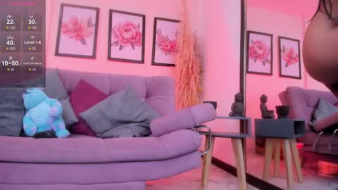 Daniela  online show from November 2025 12:15:02 PM