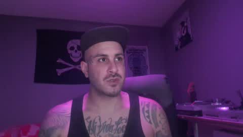 Snapshot of dabirdfree chatting on December 2024 07:12:02 PM Destroyer online show from December 2024 07:12:02 PM