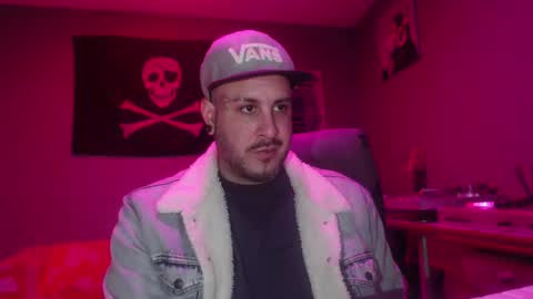 Snapshot of dabirdfree chatting on January 2025 08:59:01 PM Destroyer online show from January 2025 08:59:01 PM