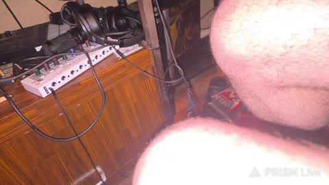 Snapshot of dablifefwb chatting on May 2026 11:06:01 AM DabsBlonde blueeyed str8 FUnwhiteboyFWBBearded blueeyed bi FUnwhiteboy online show from May 2026 11:06:01 AM