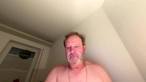 Snapshot of dachdecker7269 chatting on January 2026 04:40:01 AM dachdecker7269 online show from January 2026 04:40:01 AM