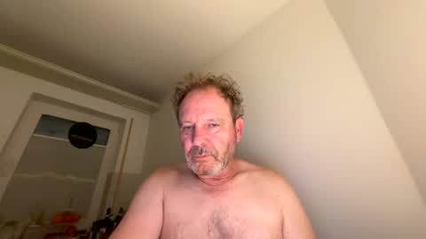 Snapshot of dachdecker7269 chatting on January 2026 05:02:02 AM dachdecker7269 online show from January 2026 05:02:02 AM