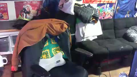 dadddyyycloudy online show from January 2025 12:37:01 PM