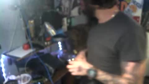 dadddyyycloudy online show from November 2025 10:08:02 PM