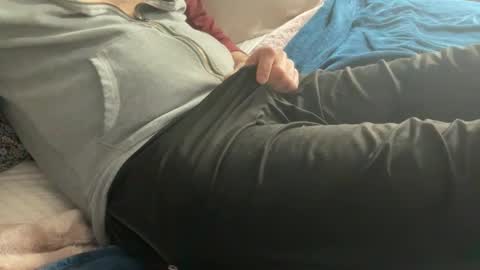 daddnextdoor online show from April 2026 07:05:02 PM