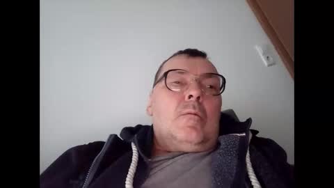 Snapshot of daddy91964 chatting on December 2024 03:22:01 PM daddy91964 online show from December 2024 03:22:01 PM