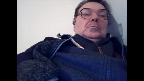 Snapshot of daddy91964 chatting on March 2025 01:04:01 AM daddy91964 online show from March 2025 01:04:01 AM