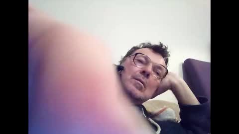 Snapshot of daddy91964 chatting on March 2025 09:57:01 PM daddy91964 online show from March 2025 09:57:01 PM