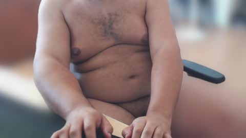 Snapshot of daddy_b34r chatting on May 2026 03:09:02 PM Daddy Bear Papa Ours online show from May 2026 03:09:02 PM